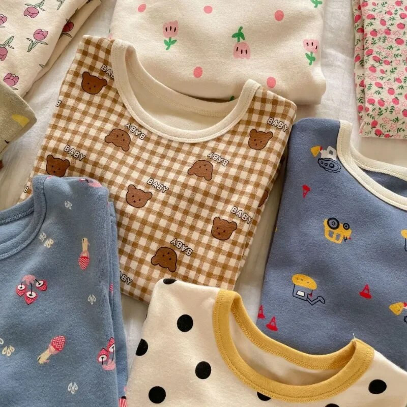 Vaikiškas pižamų rinkinys Rudeninis animacinis filmukas ilgomis rankovėmis medvilniniai berniukų miego rūbai madingi mergaičių naktinių drabužių komplektai