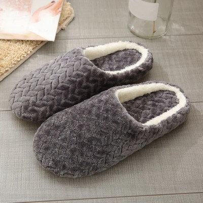 Papuci pentru femei din piele intoarsa cu blana de iarna Papuci silențiosi Pantofi de nunta cu puncte Iubitorii de papuci de casa cuplu Pantofi anti-alunecare pentru interior