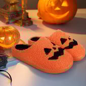 Papuci de dovleac de Halloween Fantomă Față amuzantă Pantofi de casă plat de interior Pluș moale Confortabil pentru femei Bărbați Film de groază Cadouri de Halloween