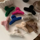 Naiste plüüsist juukseküüned Talvised kunstkarusnahast juukseklambrid Elegantsed akrüüljuuksenõelad Tüdrukutele juukseaksessuaarid Karvased peakatted Klambrid küünis