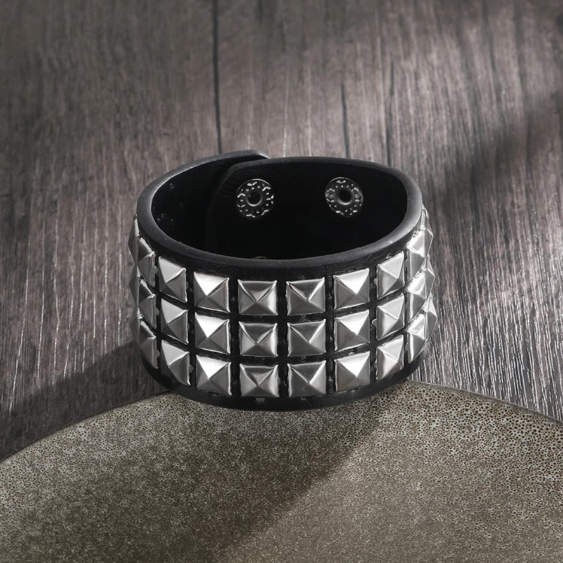 Egyedi, 1/2/3 soros karkötős tüskés szegecses széles mandzsetta bőr punk gótikus rock uniszex karkötők férfiaknak születésnapi ékszerek