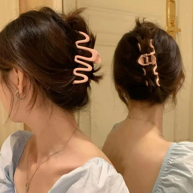 2023. aasta värviline tarretis, laineline juuksenõel, küünis juuksenõel, naiste, tüdrukute, moedisain Armas, lihtne ebaregulaarne juukseklamber, peakatete hulgimüük