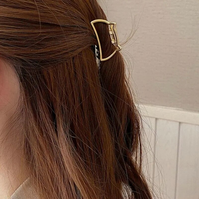Μόδα Μίνι μεταλλικά κλιπ με νύχια μαλλιών Γυναικείες φουρκέτες από γεωμετρικό κράμα για κορίτσια Μικρά κλιπ καρχαρίας Χρυσό χρώμα Αξεσουάρ για μαλλιά καβούρι για μαλλιά