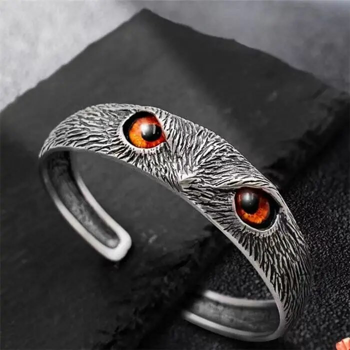 Red Eye Owl Animal Otvorena narukvica Sharp Eye Eagle Cuff Narukvica Agresivni muški bicikl za vožnju kamena Nakit Dodaci