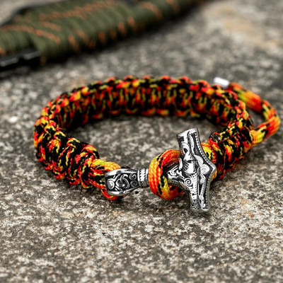 Brățări de supraviețuire cu ciocan Viking Thors Brățări pentru bărbați reglabile din oțel inoxidabil Norse Mjolnir Paracord frânghie brățară lucrate manual pentru iubitorii de bijuterii