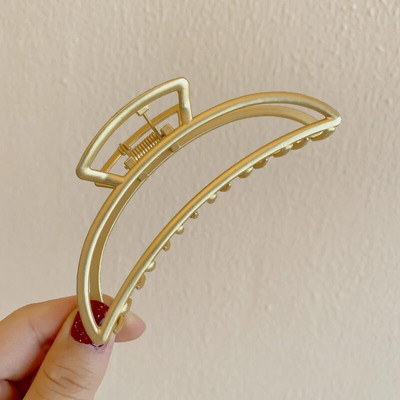 Gheare de păr la modă Temperament Gold Grab Agrafe de păr din metal cu fluture Agrafe de păr elegante de epocă cu bandă Accesorii de păr la modă