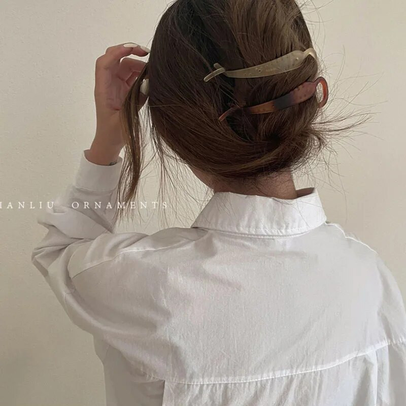 Femei Fete Agrafă banană Agrafă de păr mată mată Rășină Acrilic Ac de păr Coadă de cal Gheare de păr Ocazional Tot-potrivit