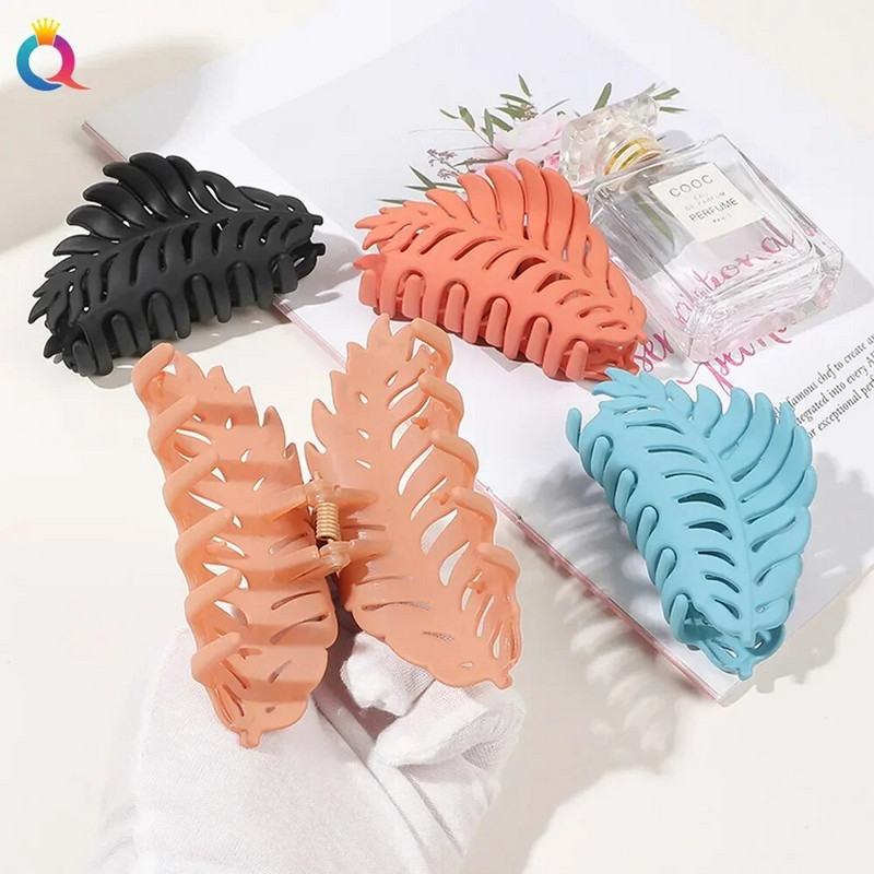 Matte Leaf Shape SolidColor Hair Claw for Women Frosted Grab Clip Кок Аксесоари за коса Инструмент за оформяне Ins Проста универсална фиби