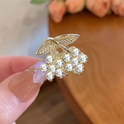 Geometrijska legura Mini Hair Claw Crab Clip za žene Djevojke Zlatne šuplje male kopče za kosu Shark Clip Modni dodaci za kosu