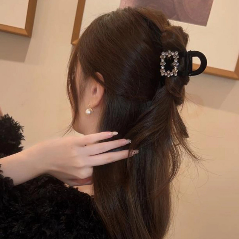 Új elegáns fekete bolyhos cápacsipesz lány hajtű lófarok haj karmos kapocs női hajcsat formázó őszi és téli klip