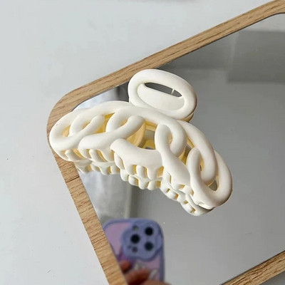 Új Korea Claw Clip Női Üreges matt Haj Claw Vintage Hajtű Fejpánt Rák Hajkapcsok Kiegészítők