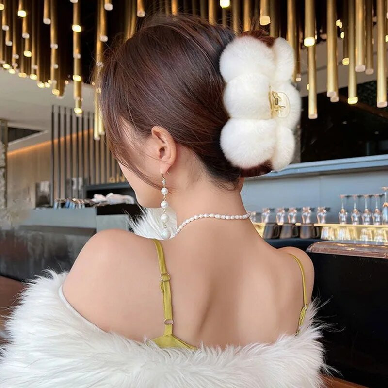 Žiemos triušio kailio krabų plaukų segtukas moterims Elegantiškos pliušinės plaukų letenos, didelės ryklio segtukas Galvos apdangalai Madingi plaukų priedai