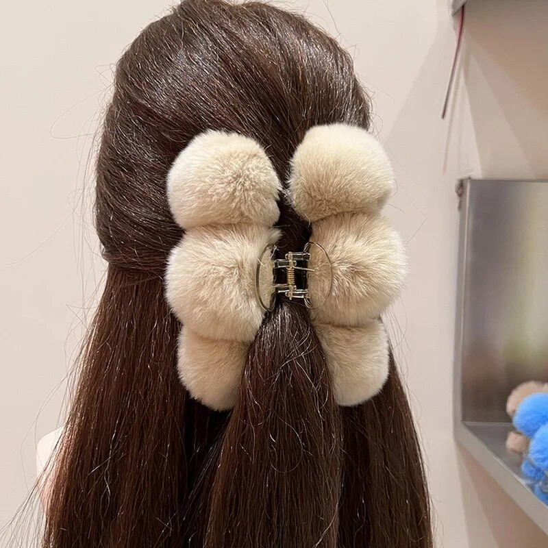 Žiemos triušio kailio krabų plaukų segtukas moterims Elegantiškos pliušinės plaukų letenos, didelės ryklio segtukas Galvos apdangalai Madingi plaukų priedai