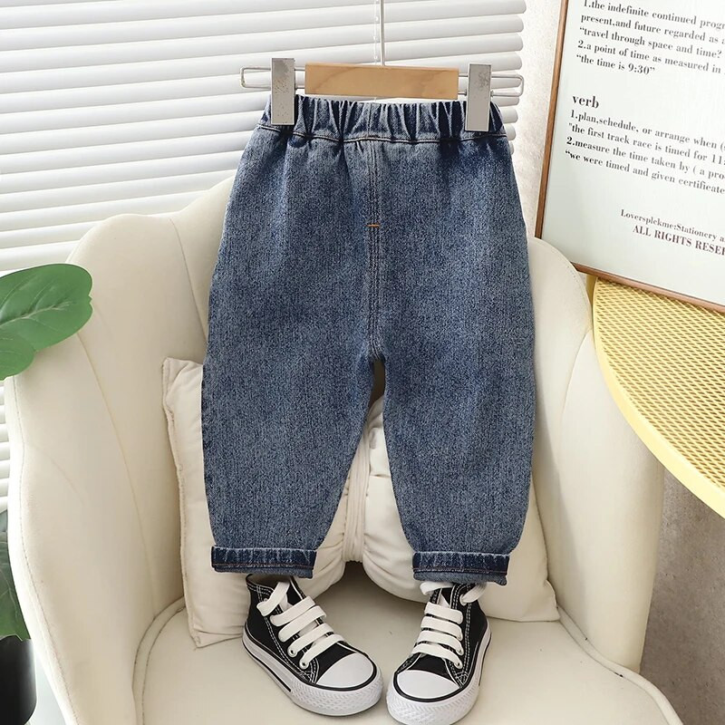 Új tavaszi gyerekek kiváló minőségű fiúk lányok divat lyukak gyermek farmernadrág fiúknak alkalmi farmer nadrágok tipegő leggings 0-5 éves korig
