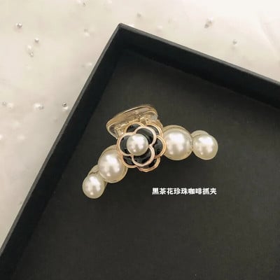 Elegáns kamélia gyöngy hajkarmok kapcsok hajfogantyúk nőknek 2021 rózsavirág strasszos akril hajkiegészítők bilincsek nagykereskedelme