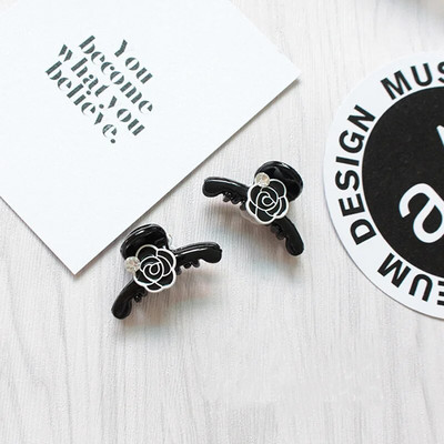 Elegáns kamélia gyöngy hajkarmok kapcsok hajfogantyúk nőknek 2021 rózsavirág strasszos akril hajkiegészítők bilincsek nagykereskedelme