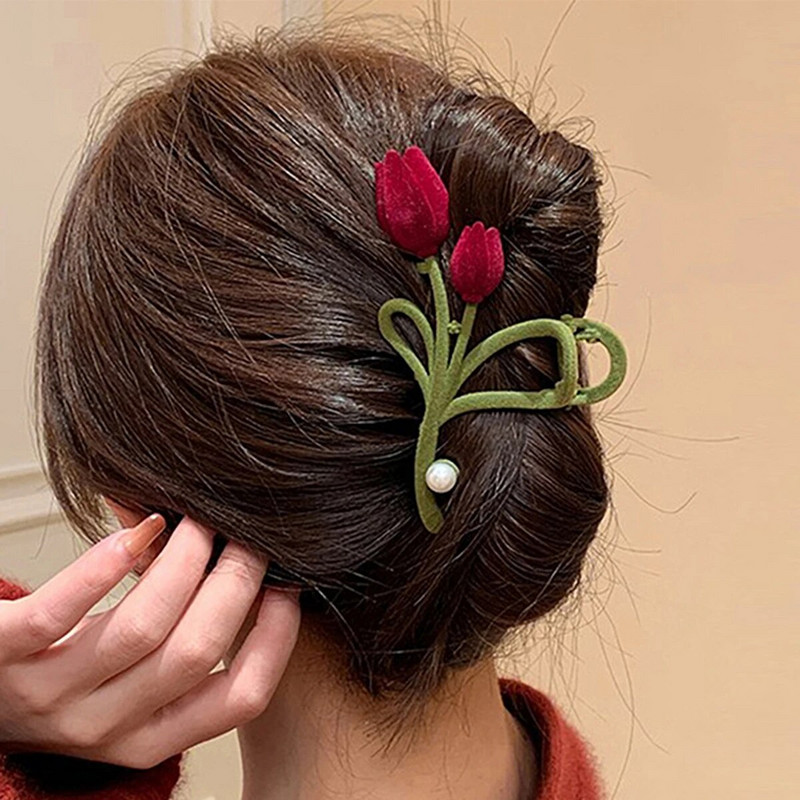 Tulbi küünis Klamber Elegantne Retro küünis Klamber Temperament Flocking Pearl Hai Klamber Juukseaksessuaarid