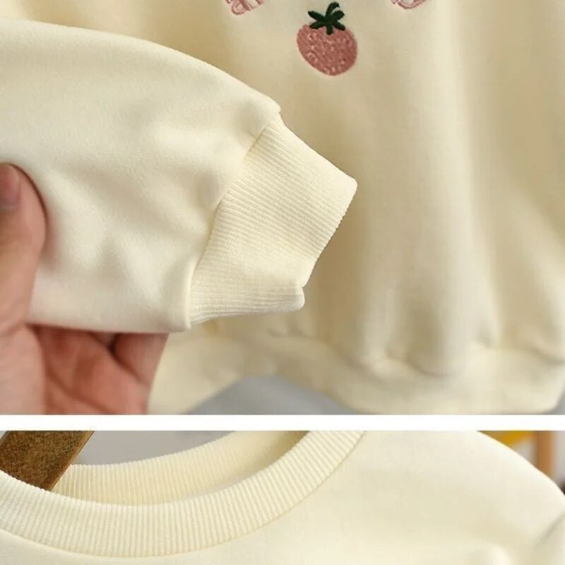 Îmbrăcăminte pentru copii Primăvară și toamnă Noua tendință de imprimare Moda Volane Versatil Gât rotund Mânecă lungă Hanorace de culoare solidă