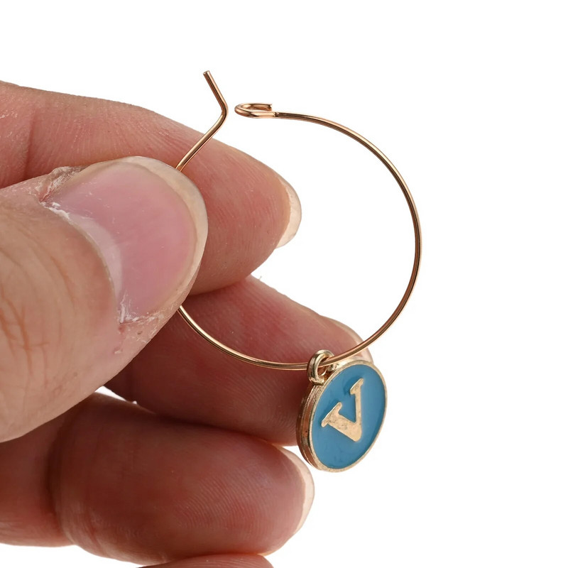 26 vnt vyno stiklo pakabukas, žymintis KC aukso lydinio raidžių pakabukas su geležiniu žiedu 25 mm vyno stiklo žiedas gimtadienio vakarėlio baro puošmena