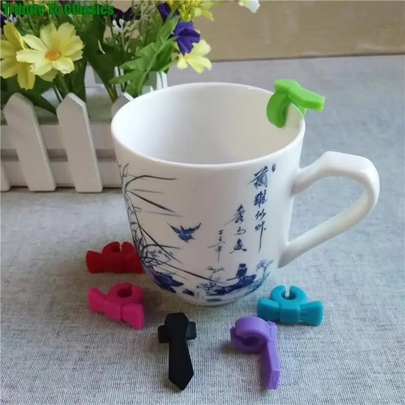 Silikoninis vyno stiklo žymeklis Kūrybinio Bowknot dizaino gėrimų pakabukai Etiketės ženklo stiklo identifikavimas, puikiai tinka vakarėliams 6 vnt.