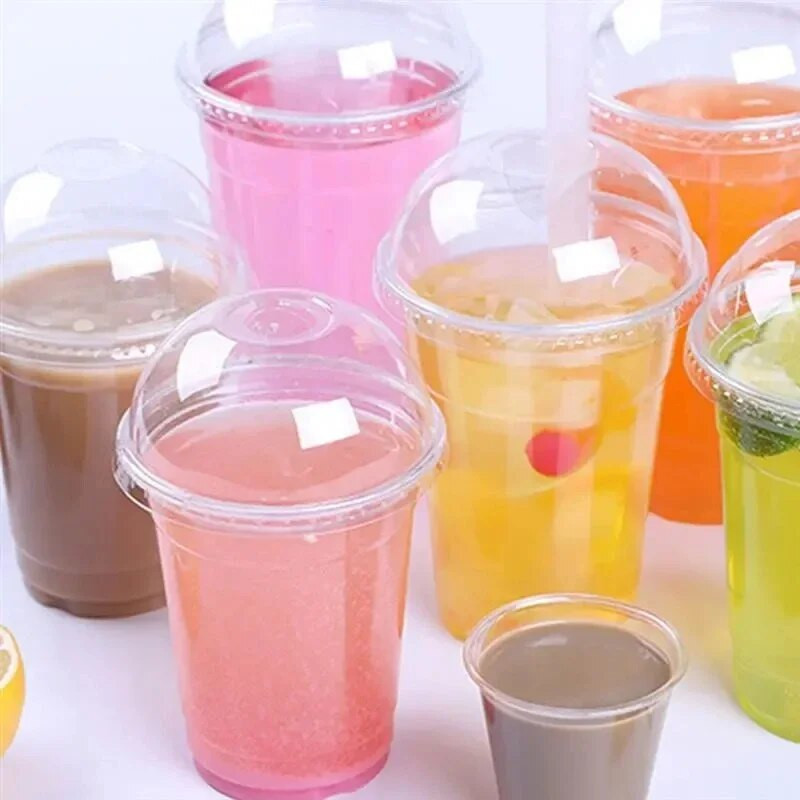 40/50db 460/600ml Eldobható átlátszó műanyag poharak Tej Tealé Hideg Ital Smoothie Italpoharak tetővel Elvitelre