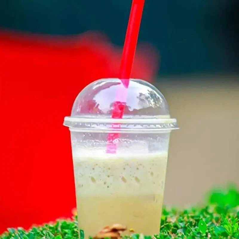 40/50db 460/600ml Eldobható átlátszó műanyag poharak Tej Tealé Hideg Ital Smoothie Italpoharak tetővel Elvitelre