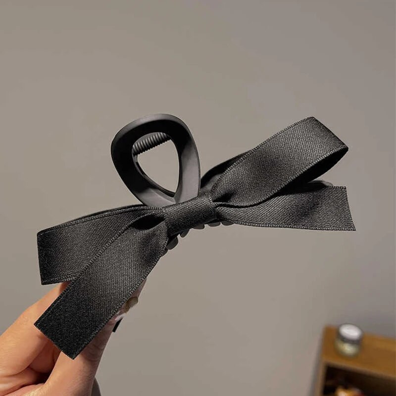 Elegáns fekete szatén masni hajcsat női koreai nagy hajkörmös hajtű matt cápacsavar hajkiegészítők