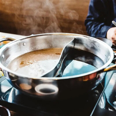 Pot Hot Shabu skirstytuvas su dvigubu dvigubu Yang Yin degiklių indukcinio pagrindo sriuba Hotpot virtuvės reikmenimis