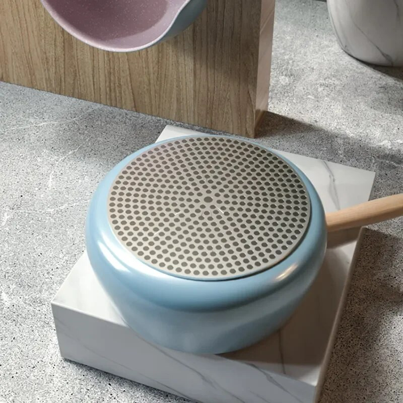 Μικρή κατσαρόλα γάλακτος με καπάκι Μικρή κατσαρόλα γάλακτος που δεν χυθεί, χαριτωμένη αντικολλητική κατσαρόλα για μίνι οικιακά νουντλς