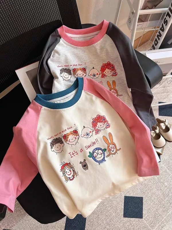 Divat 2023 Új stílusú, hosszú ujjú póló koreai változat Baby Girls alsó ing felsők Tavaszi őszi ruházat Gyerek lány blúz