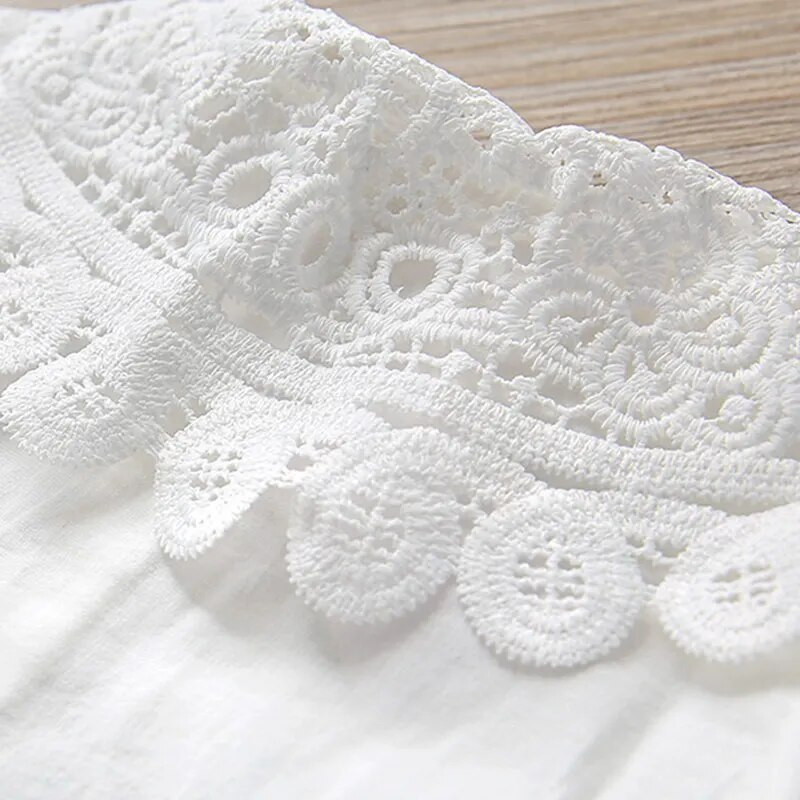 Palaidinės Nauja pavasario mažiems vaikams mergaitėms balti marškiniai ilgomis rankovėmis medvilniniai nėriniai Vaikiški mergaičių viršutiniai drabužiai Palaidinė Vaikiški drabužiai