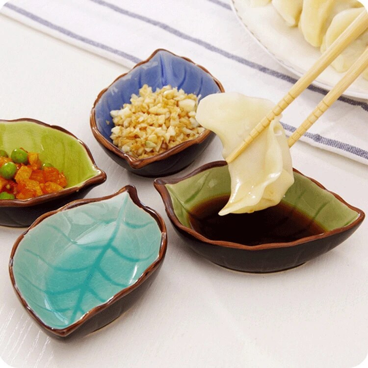 1db Kézműves levelek Kerámia tányérok Konyhai ecetes fűszeres szósz Kínai étkészlet Japán sushi edények uzsonnatál