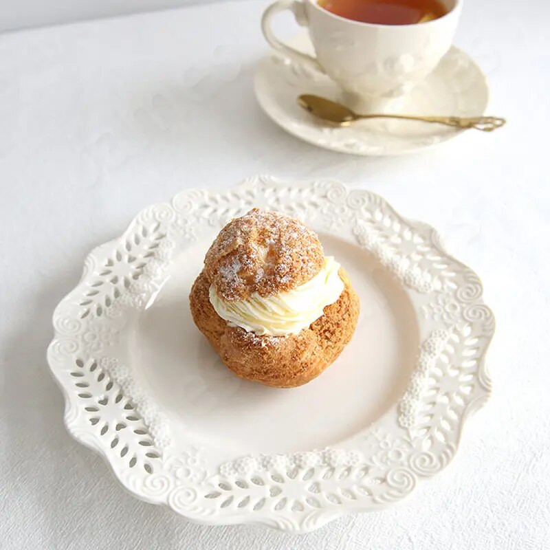 Moodne reljeefne keraamiline õhtusöögitaldrik Prantsuse stiilis õõnestatud õhtusöögitaldrikud Steak-pastaroad Kook Magustoit Köögiviljad lauanõud