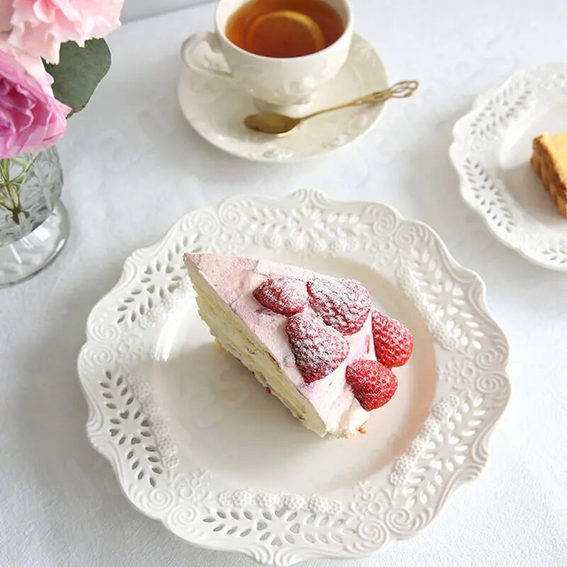 Moodne reljeefne keraamiline õhtusöögitaldrik Prantsuse stiilis õõnestatud õhtusöögitaldrikud Steak-pastaroad Kook Magustoit Köögiviljad lauanõud