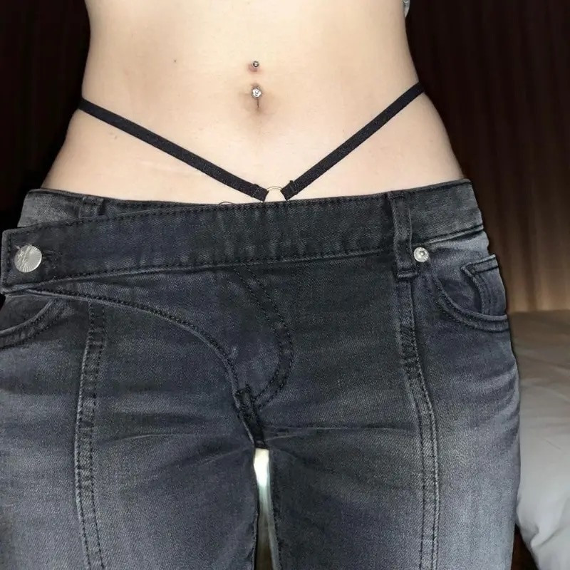 Karrram Vintage traperice s niskim strukom, grunge traper hlače s asimetričnim strukom, korejske modne crne traperice s rasklimanim trapericama Kpop ulična odjeća