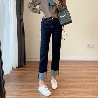 Traperice ravnih nogavica s visokim strukom za žene s osjećajem za dizajnersku nišu. Proljeće 2023., nove ležerne hlače na 9 točaka