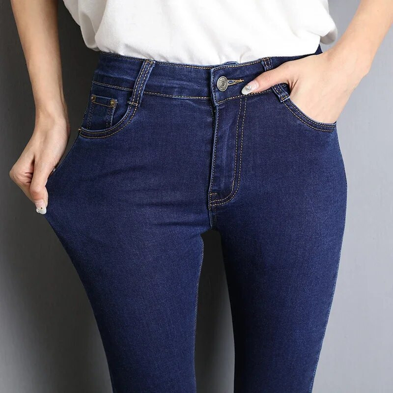 Ženske visoke elastične rastezljive traper hlače velike veličine 2023 Klasične Mom Jeans plavo sive crne ženske isprane uske pencil hlače Pop
