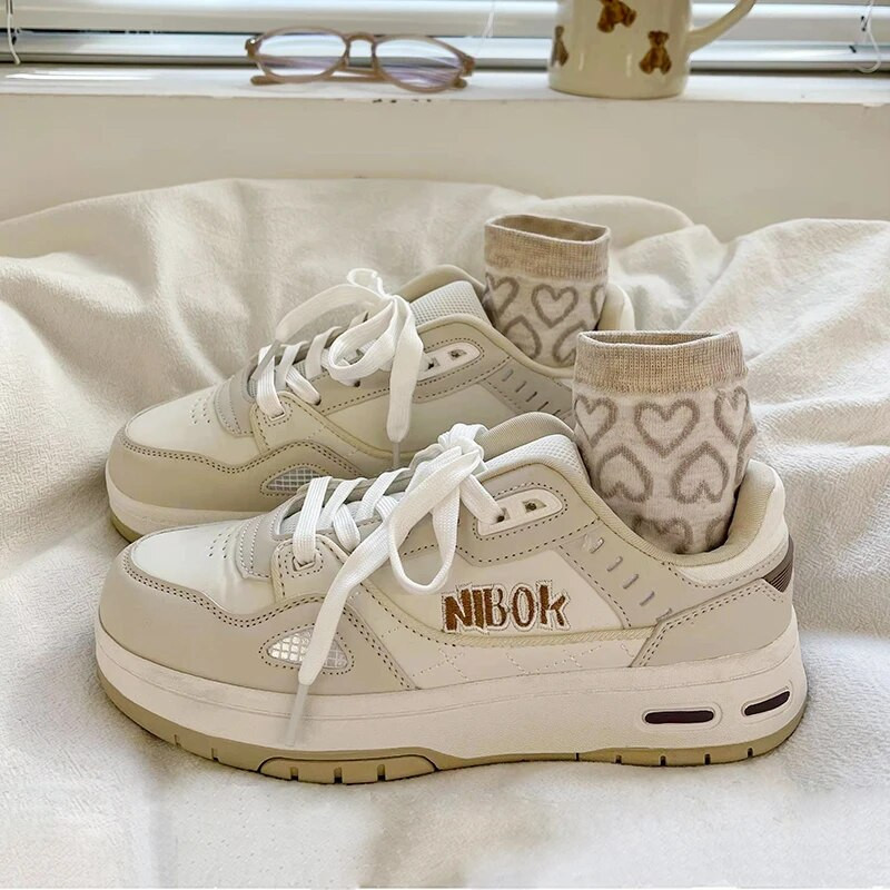 Ženske tenisice s platformom i okruglim prstima Modna ležerna sportska obuća Ženske nove ravne prozračne vulkanizirane cipele na vezanje Zapatos De Mujer