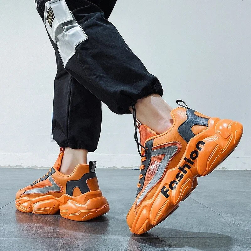 Nove muške cipele za 2023. Muške vulkanizirane cipele s križnim vezama Modne šivaće vruće rasprodaje Ležerne prozračne tenisice na otvorenom