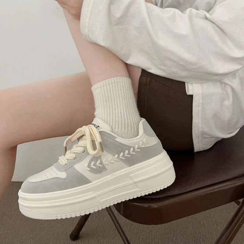 Ležerne sportske cipele s debelim potplatom Nove jesenske 2023. Prozračne cipele za dasku Ravno dno Svestrane vulkanizirane cipele Plataforma Mujer