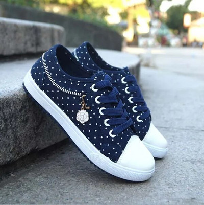 Pantofi vulcanizați ocazional de damă din dantelă din plasă Tenis Feminino cu flori pantofi cu șireturi plate pentru dama încălțăminte pentru femei Mărimea 35-40