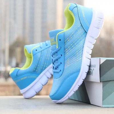 Proljetne i jesenske ženske dnevne cipele Ležerne sportske korejske modne prozračne lagane putne tenisice s ravnim dnom