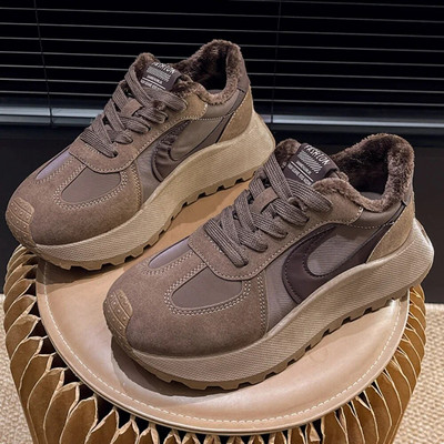 Naiste tossud hingavad jooksu vabaaja spordijalatsid Vulcanize tossud platvormkingad naiste spordijalatsid Valged tossud