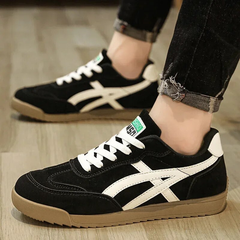 Nove jesenske muške tenisice od brušene kože 2023. Modne ravne cipele na vezanje za van, niske ležerne cipele s platformom za muškarce Tenisice za trčanje Protuklizne