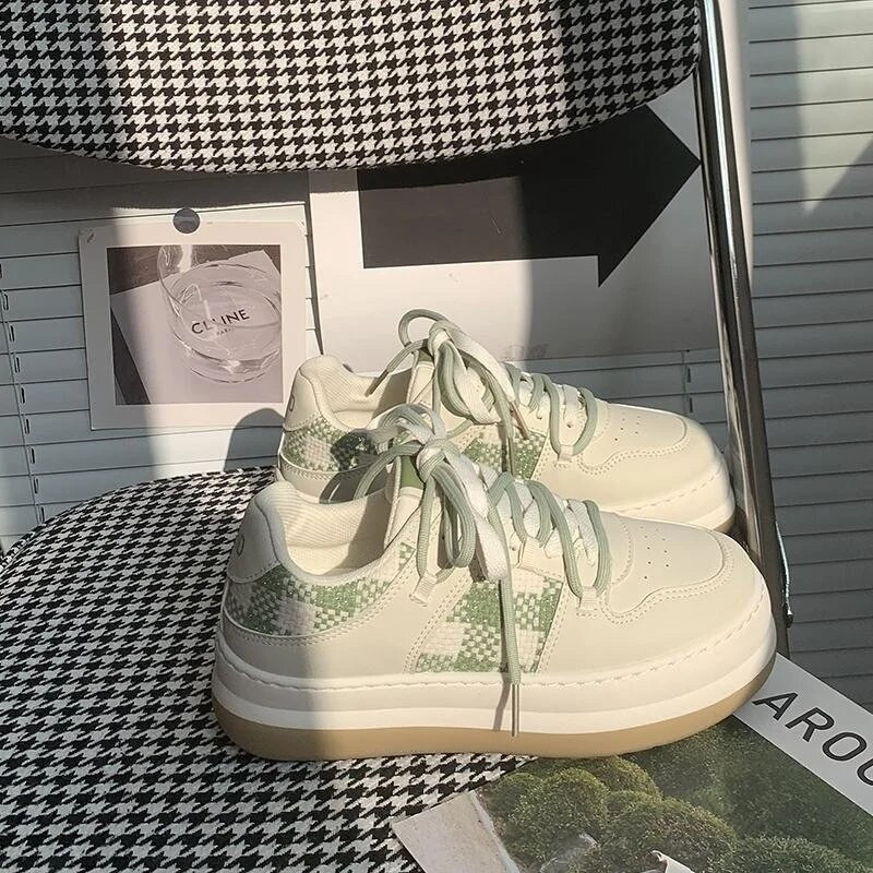 Új, vastag talpú lapos női cipők alkalmi vászon tornacipők női futó Lolita tenisz vulkanizált női cipők Zapatos De Mujer