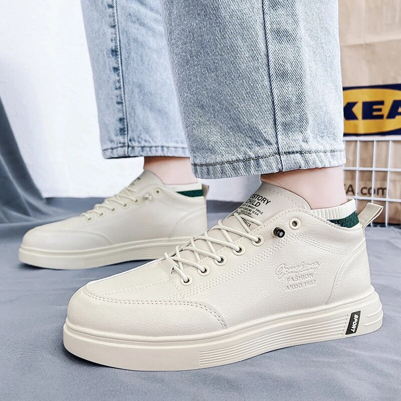 Robbanékony stílusú alkalmi cipők Férfi Népszerű modell Divatos, vízálló férfi tornacipő Gyönyörű és divatos teniszcipő