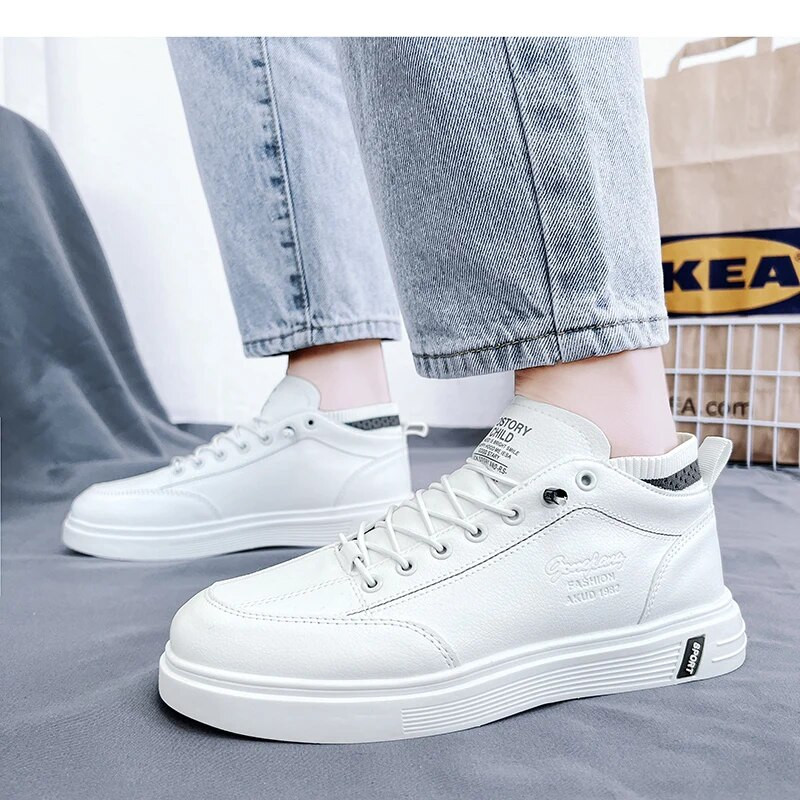 Robbanékony stílusú alkalmi cipők Férfi Népszerű modell Divatos, vízálló férfi tornacipő Gyönyörű és divatos teniszcipő