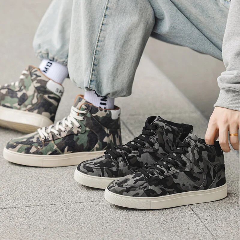 Nauji rudeniniai kamufliažiniai drobiniai batai Vyriški Aukšti vulkanizuoti batai Didesnio dydžio 46 47 Patogūs sportiniai riedlenčių sportbačiai vyrams