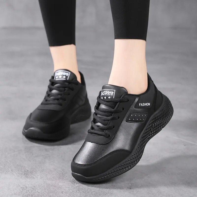 Nove jesenske ležerne cipele za žene 2024. Udobne tenisice s platformom Ženske tenisice s vezanjem na debele potplate Mokasine Zapatos De Mujer