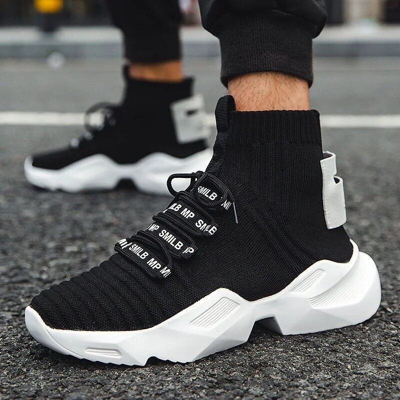 46 suured meeste jalanõud kõrge ülaosaga võrgust spordijalatsid Trend Fashion vabaajajalatsid Mugavad ja kerged jooksujalatsid